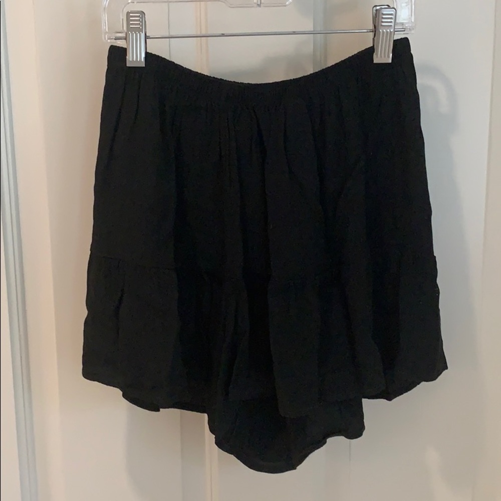 Flowy ruffle shorts